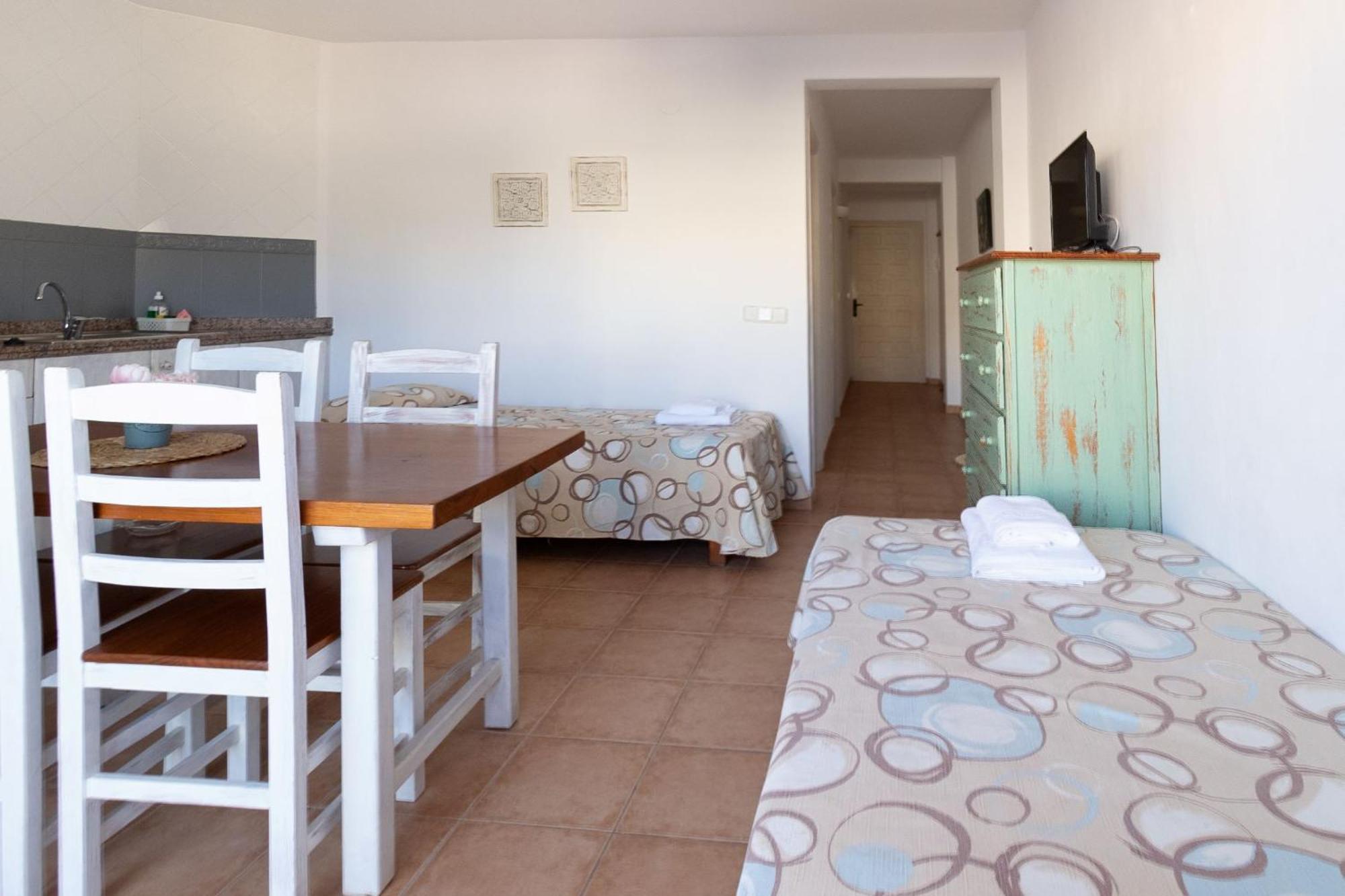 Apartamentos Timon - Emar Hotels Ес Пухолс Екстериор снимка