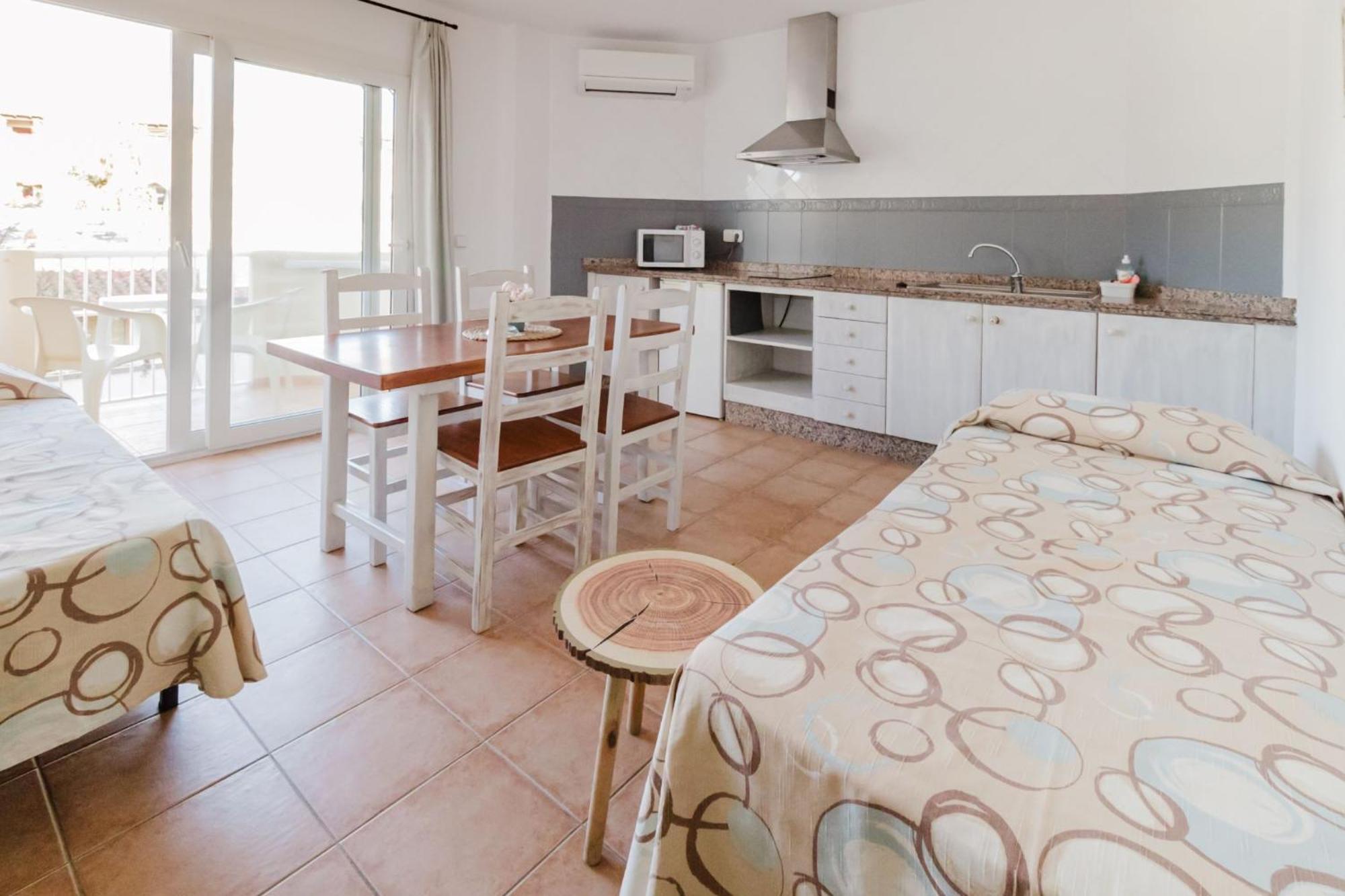 Apartamentos Timon - Emar Hotels Ес Пухолс Екстериор снимка