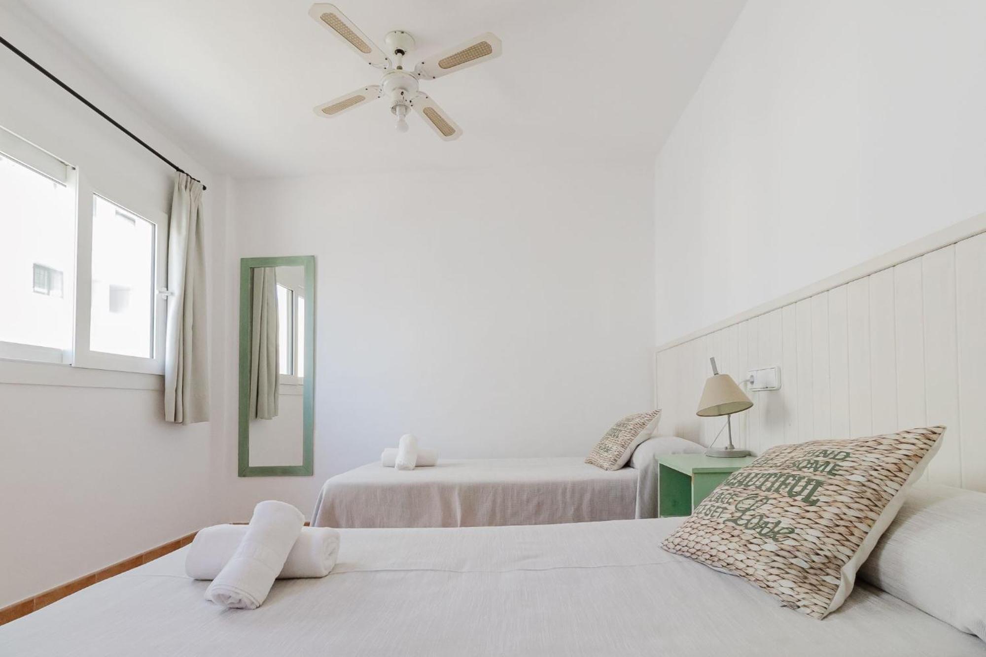 Apartamentos Timon - Emar Hotels Ес Пухолс Екстериор снимка